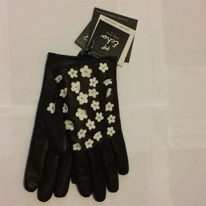 Black & white leather gloves